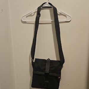 Roots Classic Black Messenger Bag